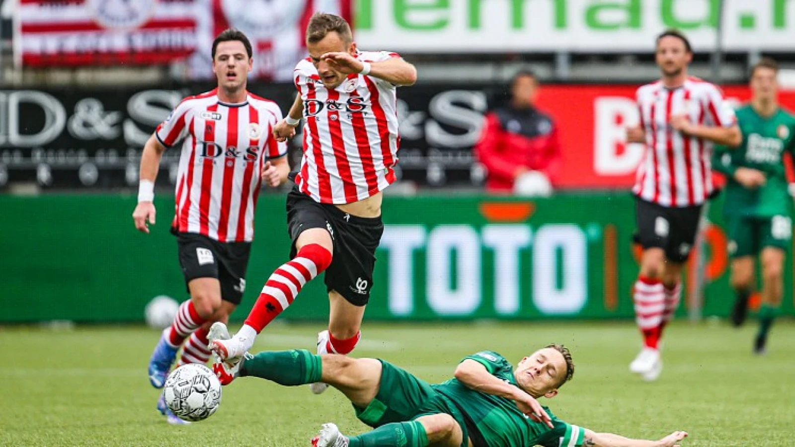 EREDIVISIE | SC Cambuur sluit de speelronde af met een overwinning op PEC Zwolle