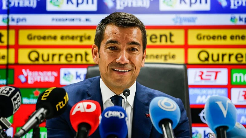 Van Bronckhorst krijgt lof: 'Dat is precies hoe het uitpakte'