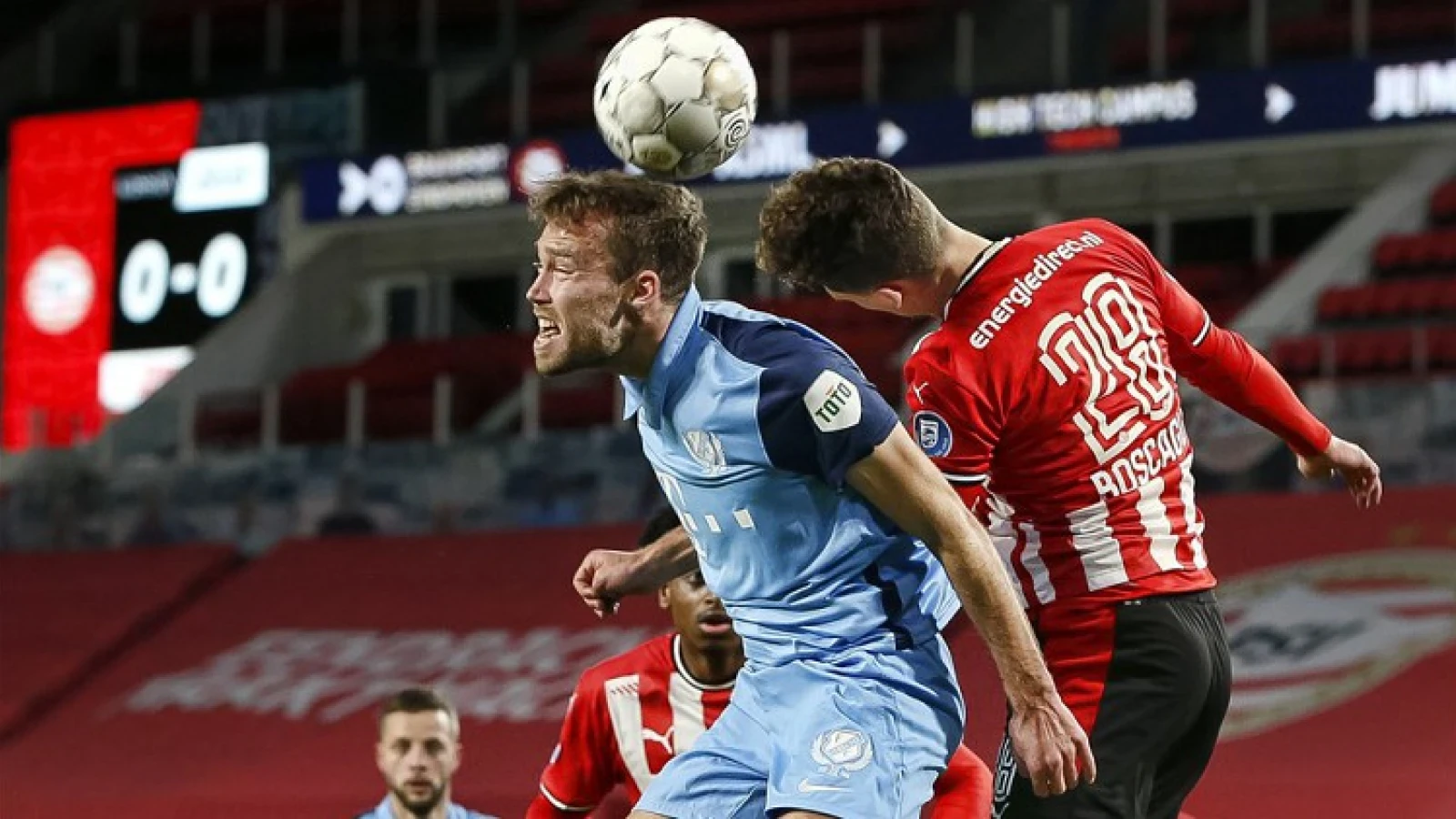 EREDIVISIE | PSV wint van FC Utrecht, Vitesse verpulvert SC Cambuur