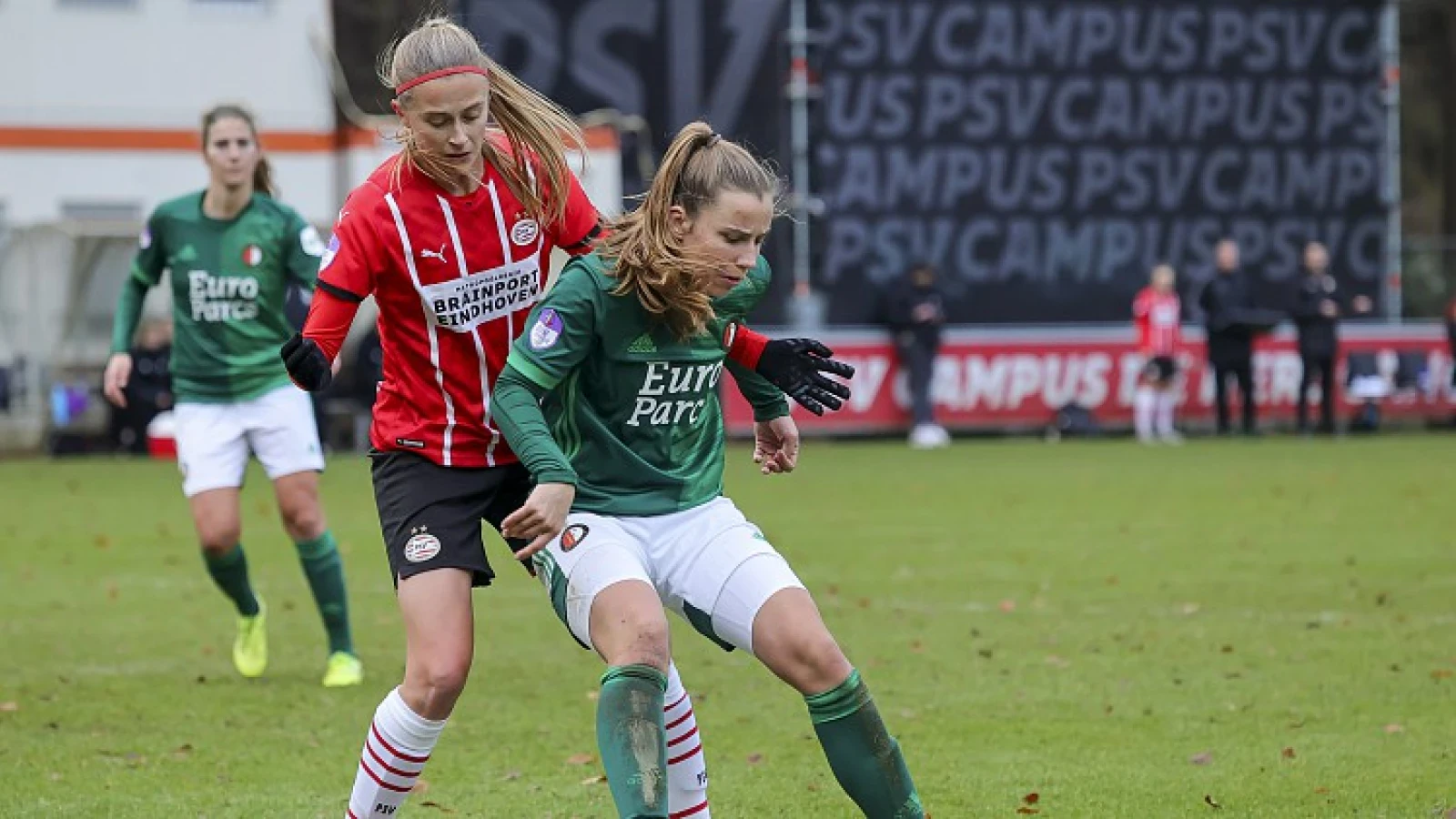 Feyenoord Vrouwen winnen op Varkenoord van de vrouwen van PEC Zwolle