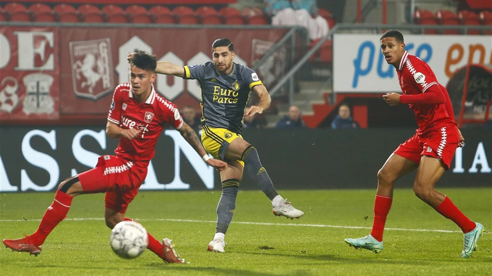 LIVE | FC Twente - Feyenoord 2-1 | Einde wedstrijd