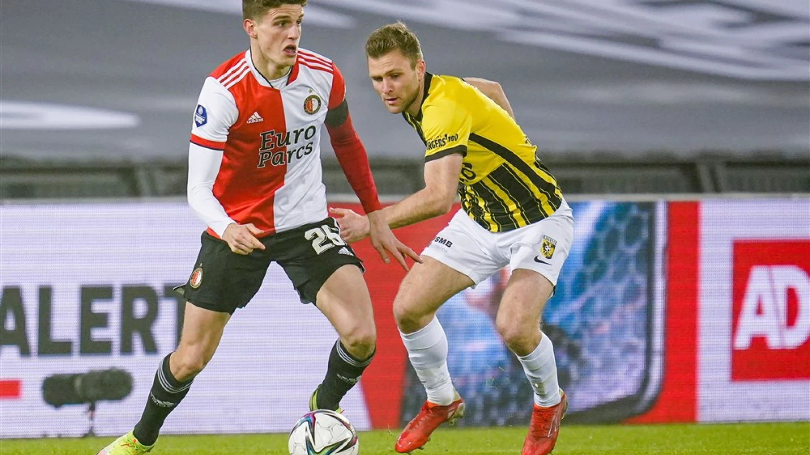 LIVE | Feyenoord - Vitesse 0-1 | Einde wedstrijd