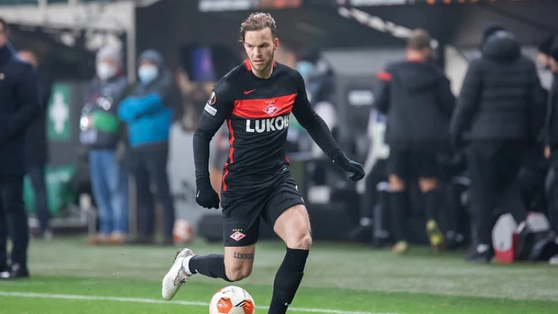 FOTO | Jorrit Hendrix gespot op luchthaven Schiphol