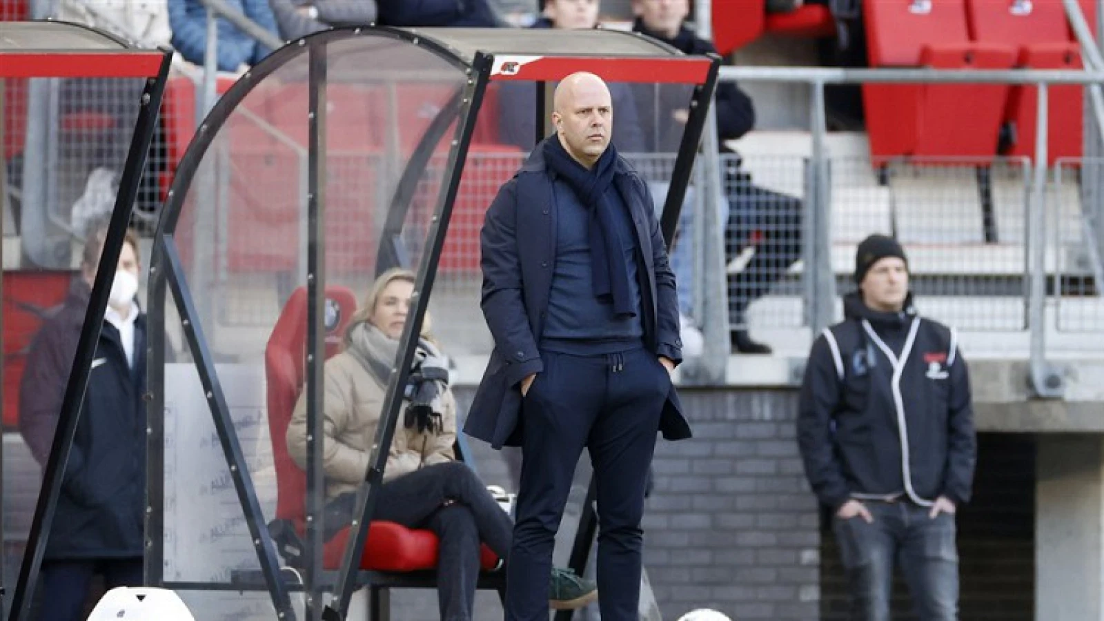 'Persconferentie in aanloop naar Klassieker verschoven naar zaterdag zodat Slot mogelijk weer aanwezig kan zijn'