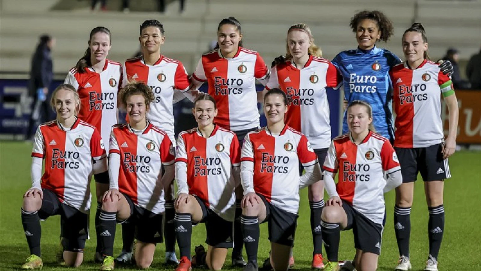 Feyenoord vrouwen 1 buigt achterstand om in voorsprong en wint in Alkmaar