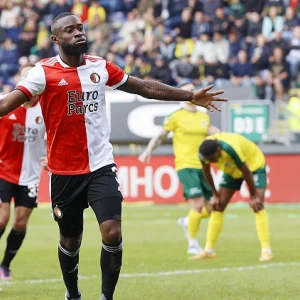 Feyenoordbacks opgenomen in elftal van de week