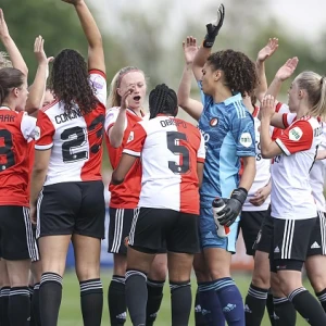 Feyenoord Vrouwen slaan belangrijke slag: 'Staf voor volgend seizoen compleet'