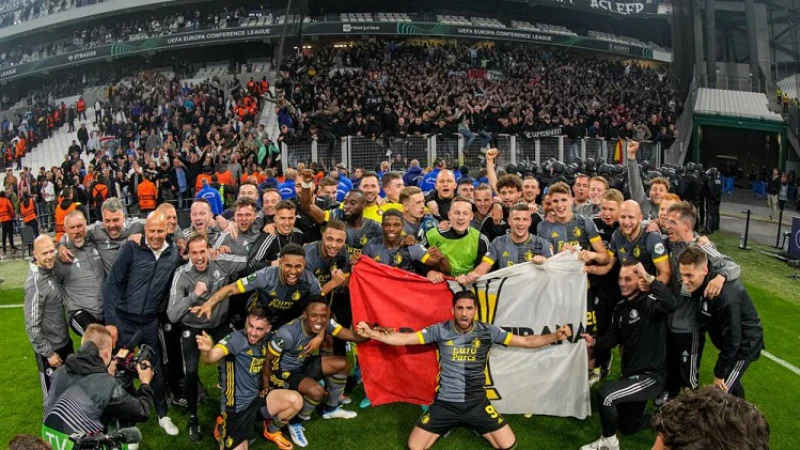 VIDEO | Feyenoord selectie viert feest met uitvak