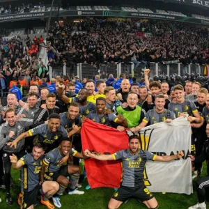 VIDEO | Feyenoord selectie viert feest met uitvak