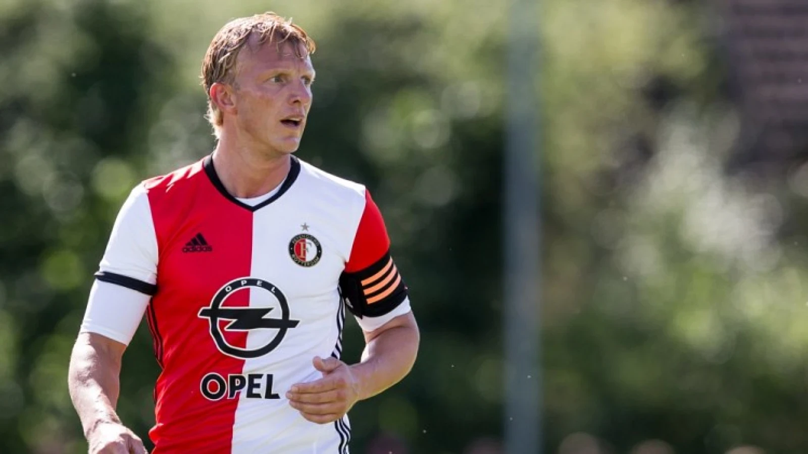 Kuyt wenst Vermeer sterke met het herstel: 'In goede en slechte tijden strijden we voor en met elkaar'