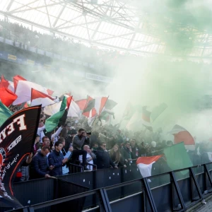 EREDIVISIE | Ajax en AZ spelen gelijk, sc Heerenveen wint in Arnhem van Vitesse