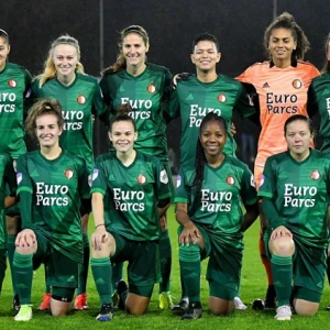 Feyenoord vrouwen verliezen laatste wedstrijd tegen sc Heerenveen