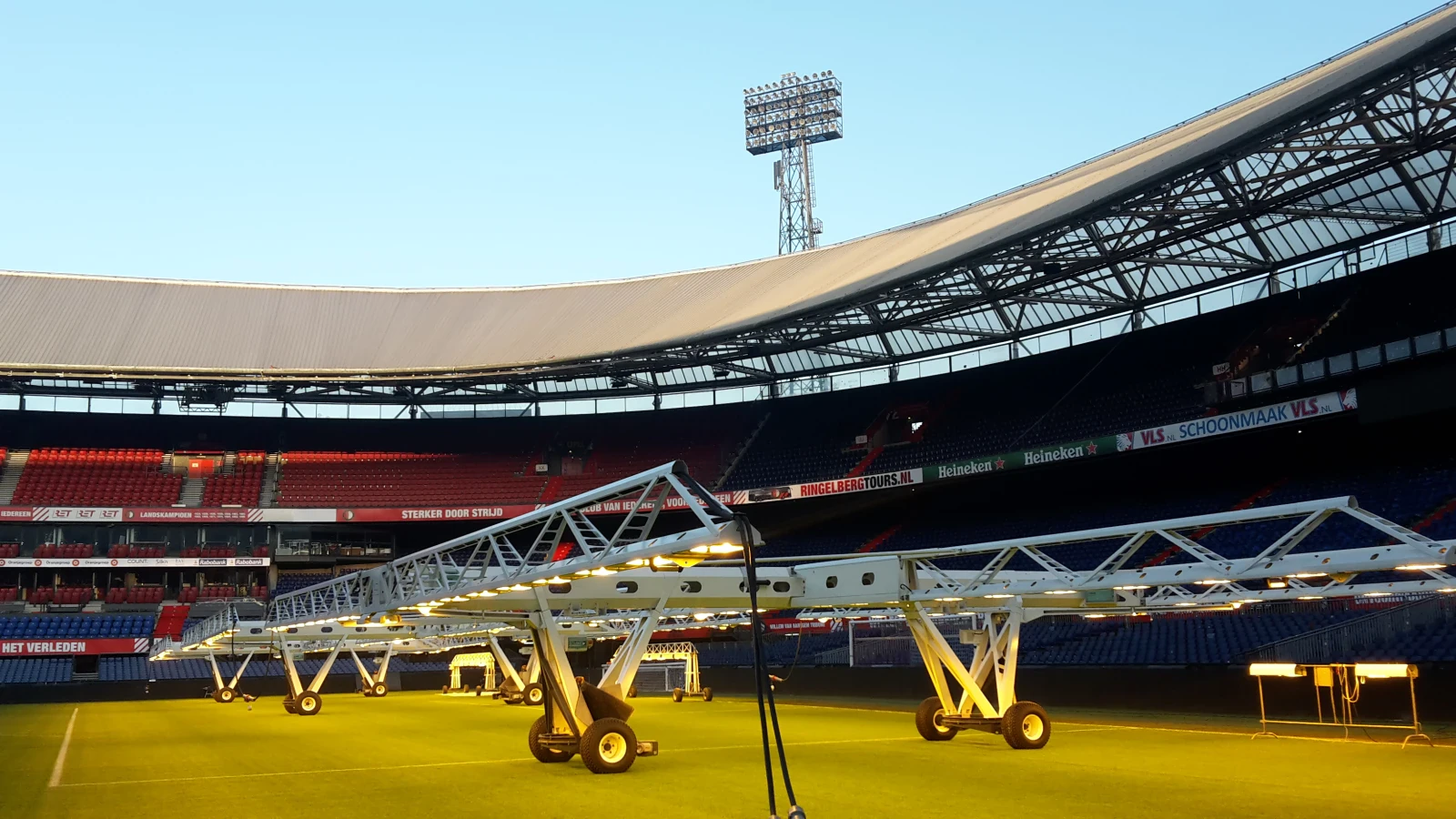 Veldencompetitie voor de achtste keer op rij gewonnen door Feyenoord