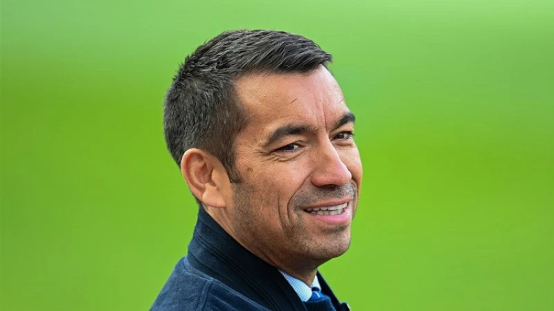 Van Bronckhorst: 'Er was iemand die zei dat ik eigenlijk drie finales speelde deze maand'