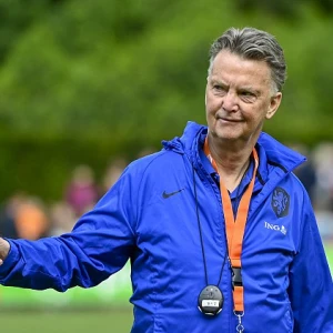 Van Gaal onthult Feyenoorder op schaduwlijst: 'Er zijn veel meer spelers in beeld'