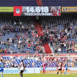 Feyenoord vrouwen neemt afscheid van vijftal speelsters