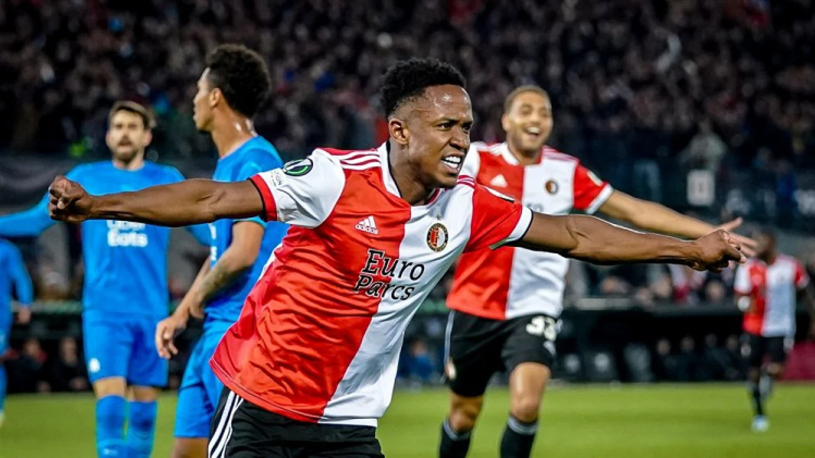 'Sevilla FC een van de belangstellende voor Luis Sinisterra'