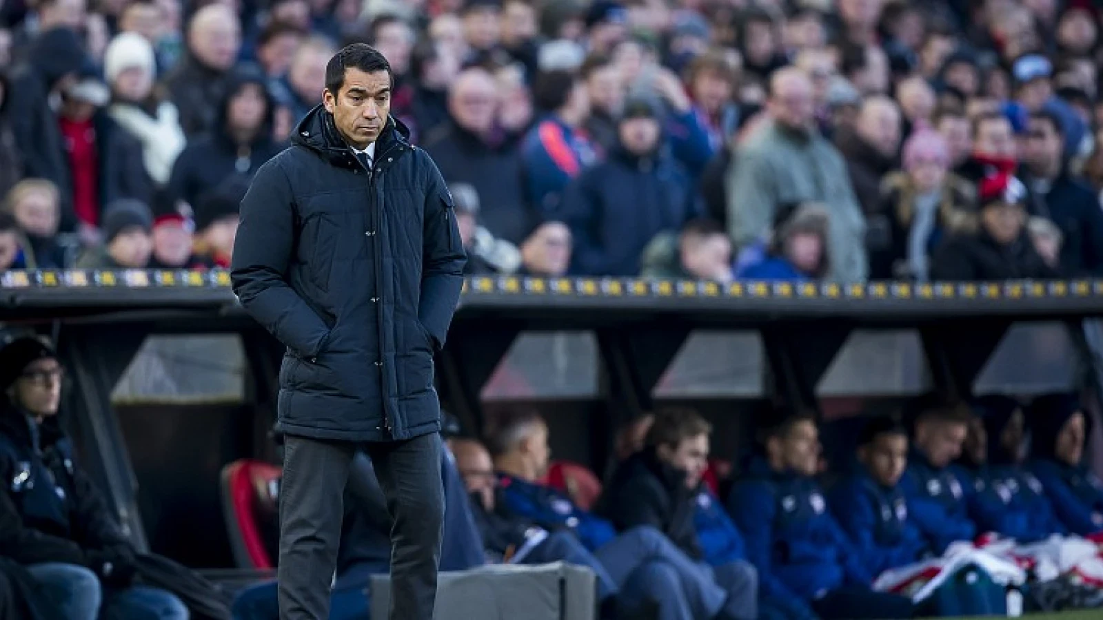 VIDEO | Van Bronckhorst: 'Rust en stilte is nu gepast'