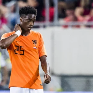 AD: 'Feyenoord overweegt terugkeer Terence Kongolo'