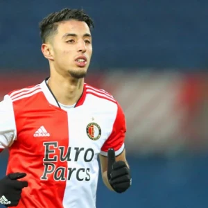 OFFICIEEL | Naoufal Bannis op huurbasis naar FC Eindhoven