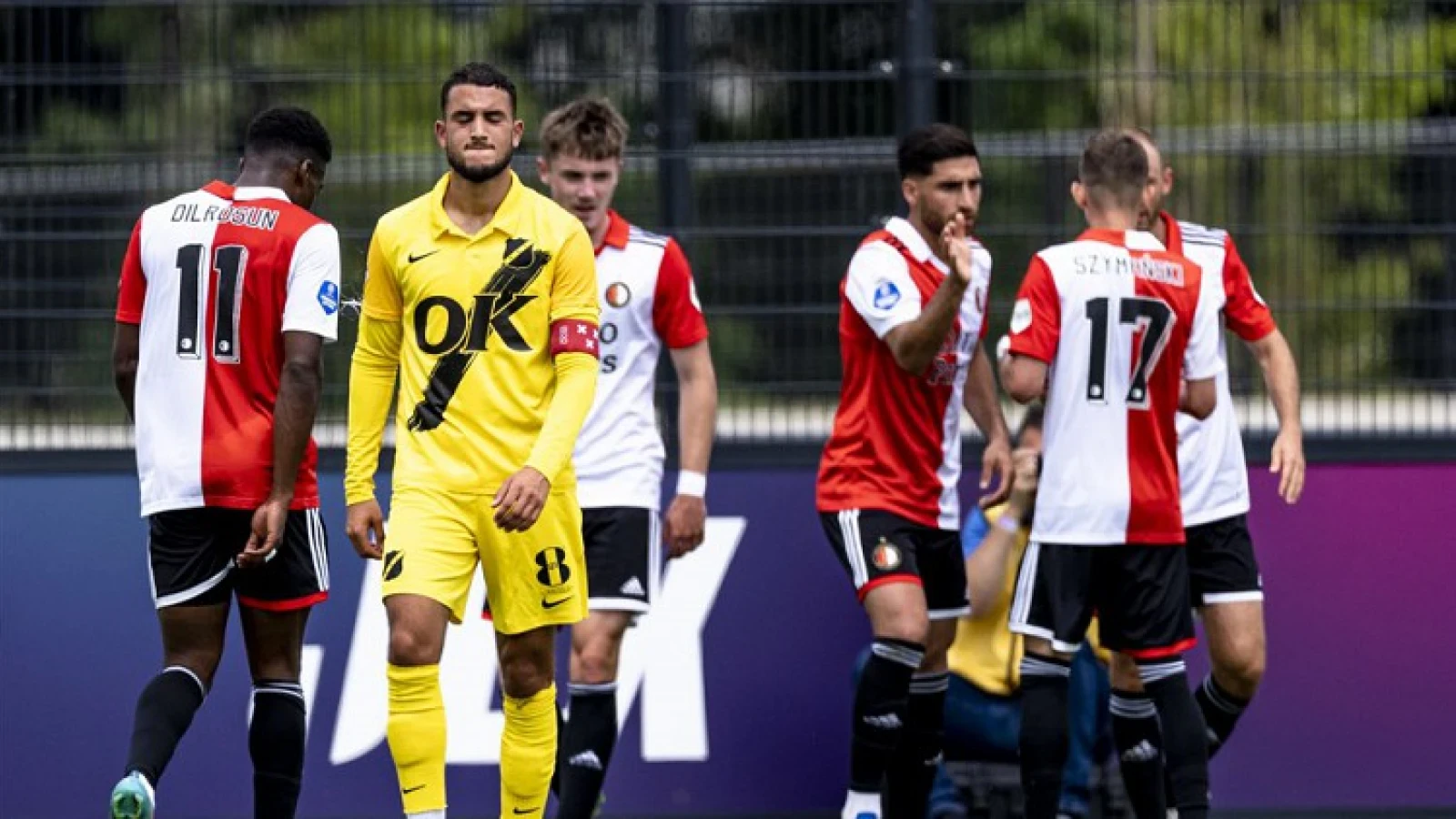 Feyenoord wint met ruime cijfers oefenwedstrijd van NAC Breda