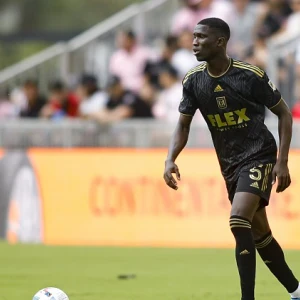 'Feyenoord in de markt voor Senegalese centrale verdediger uit de MLS'