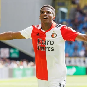 Feyenoord wint in Arnhem met ruime cijfers van Vitesse