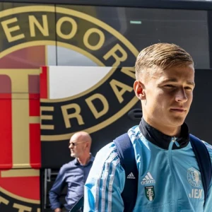 'Ook Noah Naujoks sluit aan bij Feyenoord 1'