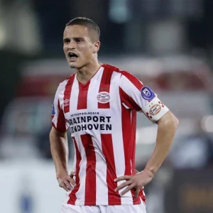 Afellay: 'Ik zou sowieso Kökçü laten spelen omdat hij ook vorig seizoen gewoon een prima seizoen heeft gehad'