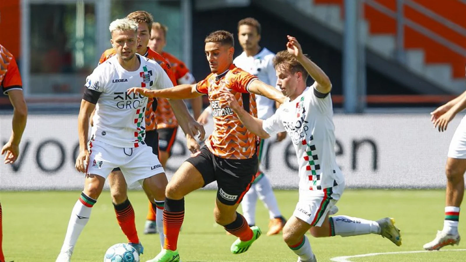 EREDIVISIE | Feyenoord op tweede plek na winst op Go Ahead Eagles