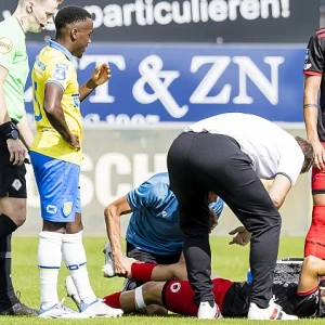 UPDATE | AD: 'Blessure Azarkan lijkt mee te vallen, maar mist duel tegen FC Emmen'