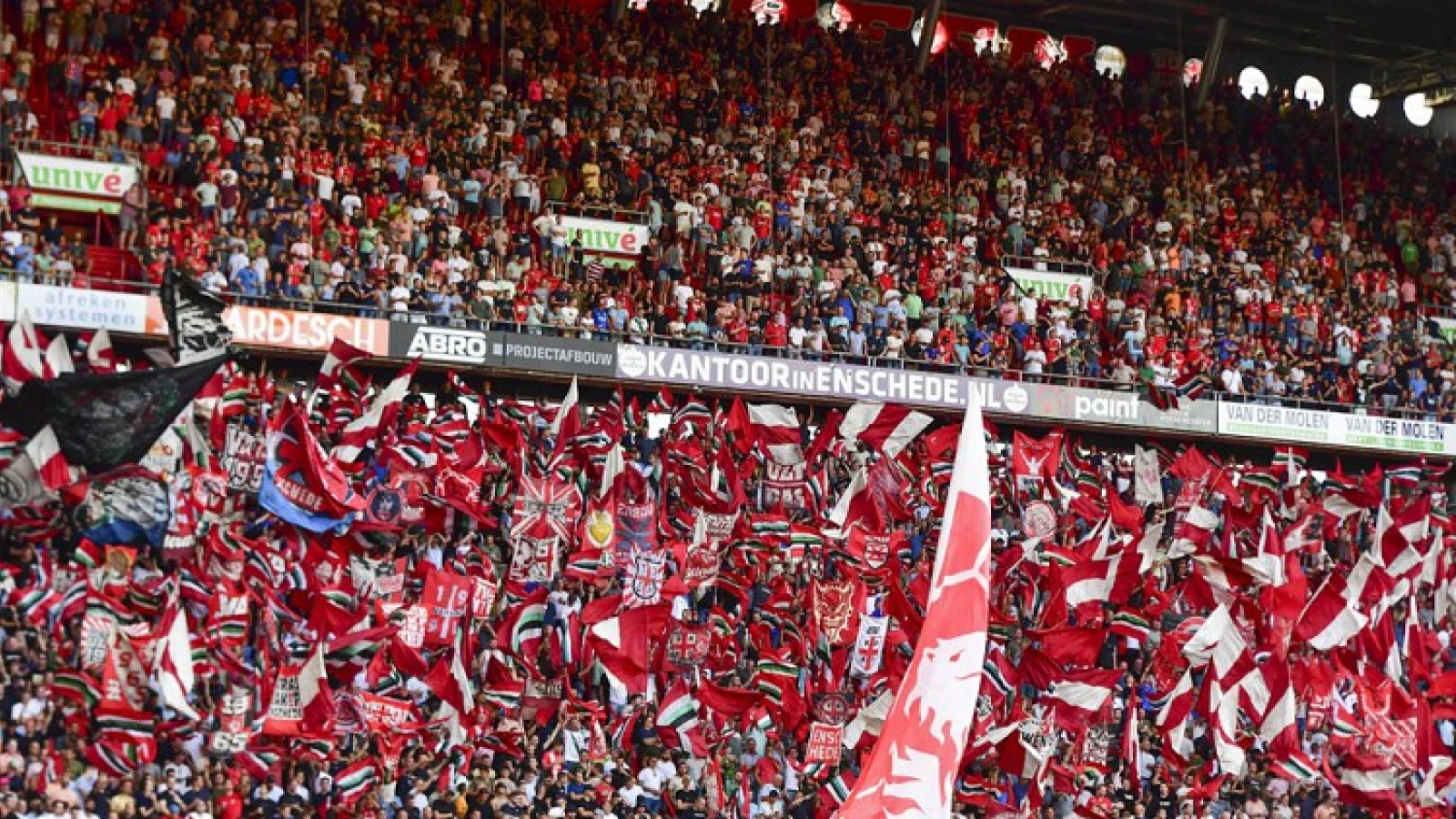 'Supportersgroepen FC Twente roepen op tot boycot van uitwedstrijd tegen Feyenoord'