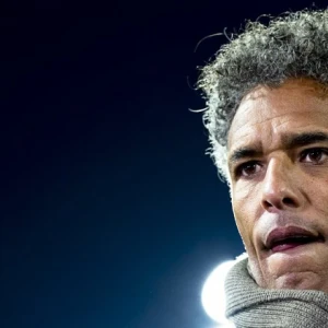 Van Hooijdonk onder de indruk van Feyenoorder: 'Hij nam het initiatief'