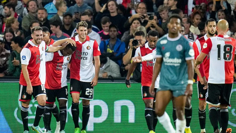 Driessen wijst winnaar spitsenstrijd aan: 'Hij is veel hongeriger voor de goal'