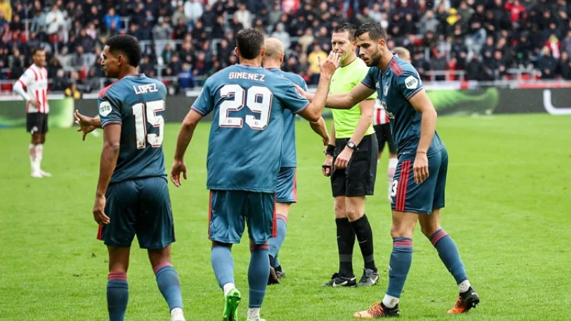 STAND | Feyenoord zakt door nederlaag in Eindhoven naar plek vier