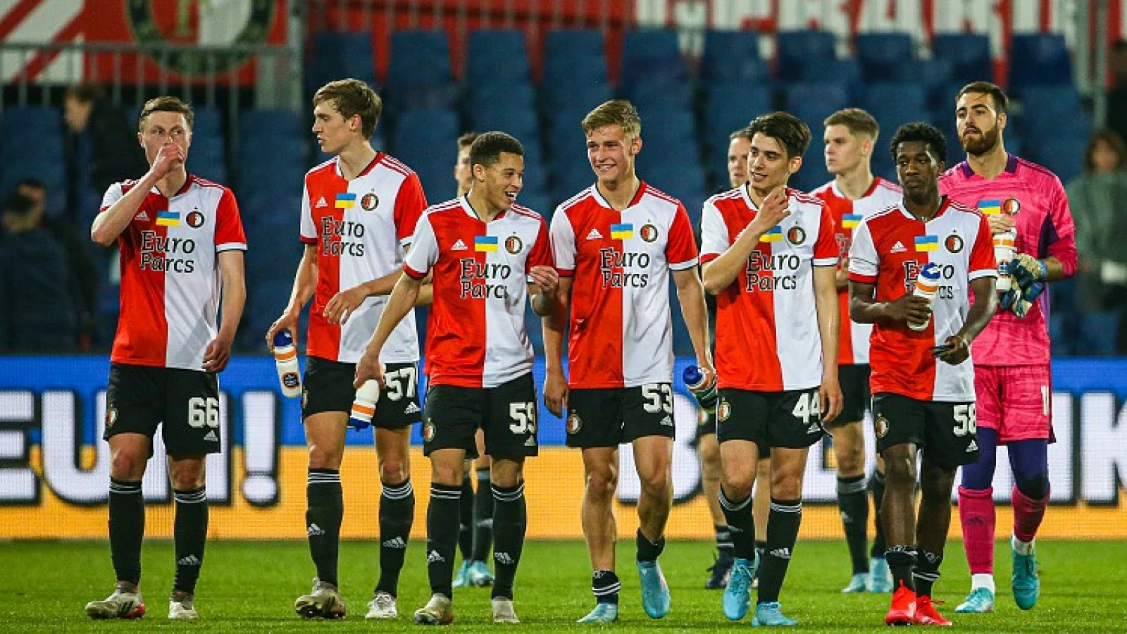 FOTO | Vijf jeugdspelers trainen mee met Feyenoord 1