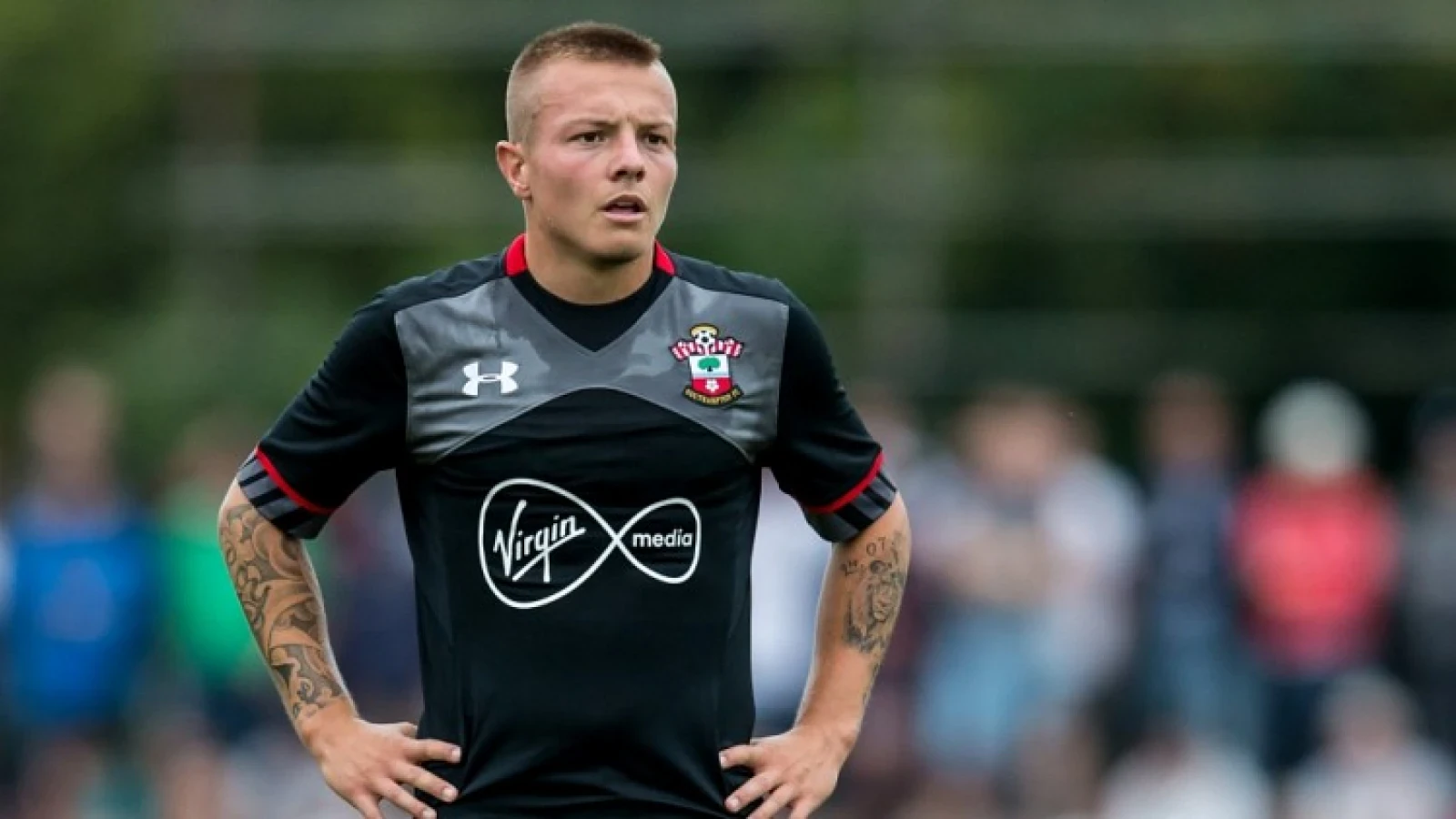 Jordy Clasie niet onder de indruk van Nederlands voetbal: 'Je weet dat niveau in Engeland en Nederland enorm verschilt'