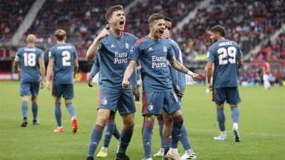 Feyenoord wint knap in Alkmaar van AZ