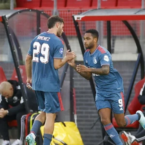 'Spelers Feyenoord laten voorkeur voor eerste spits doorschemeren'