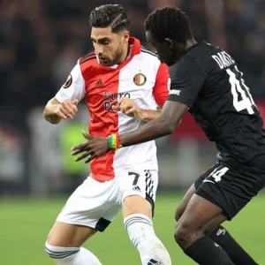 Feyenoord verliest van Sturm Graz na doelpunt in slotfase