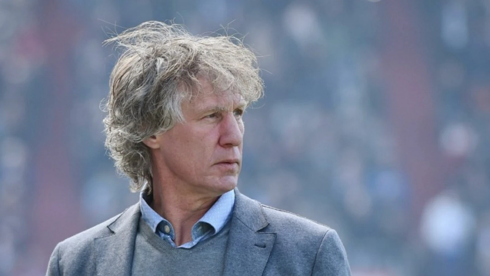 Verbeek verwacht ellende bij Ajax en grotere kansen voor 'profiterend' Feyenoord