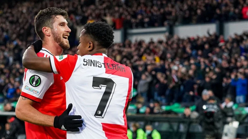Feyenoord neemt afscheid van Senesi en Sinisterra voor aanvang van wedstrijd tegen Excelsior