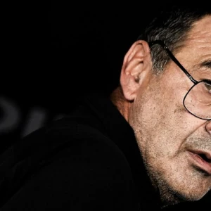 Sarri: 'Het voelt alsof we belachelijk gemaakt worden'