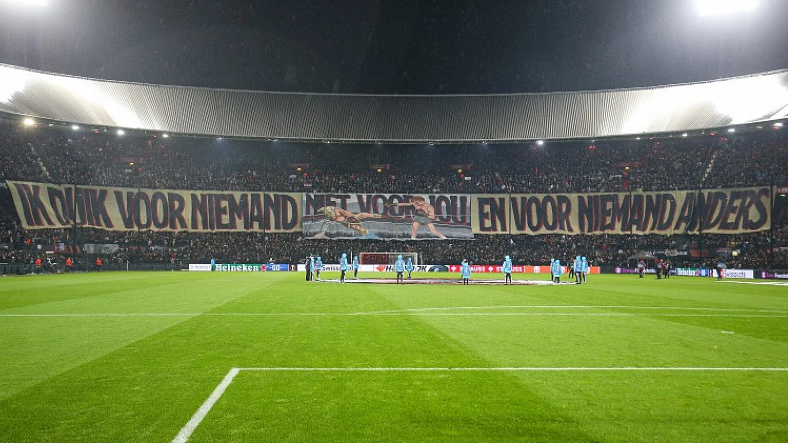 'Toen veranderde De Kuip weer precies in het stadion wat we van die legendarische avonden uit het verleden gewend zijn'