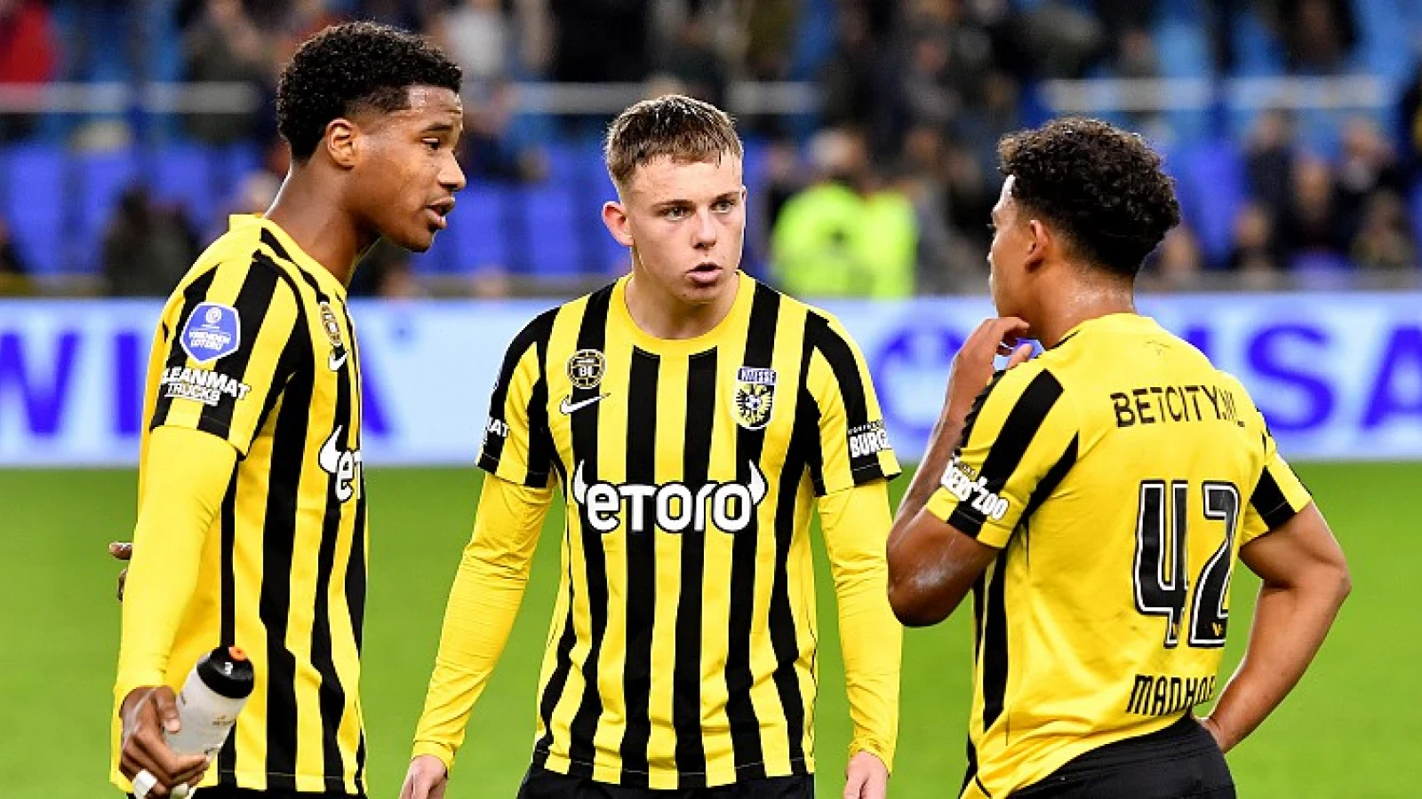 EREDIVISIE | Ajax verspeelt opnieuw punten na gelijkspel tegen Vitesse