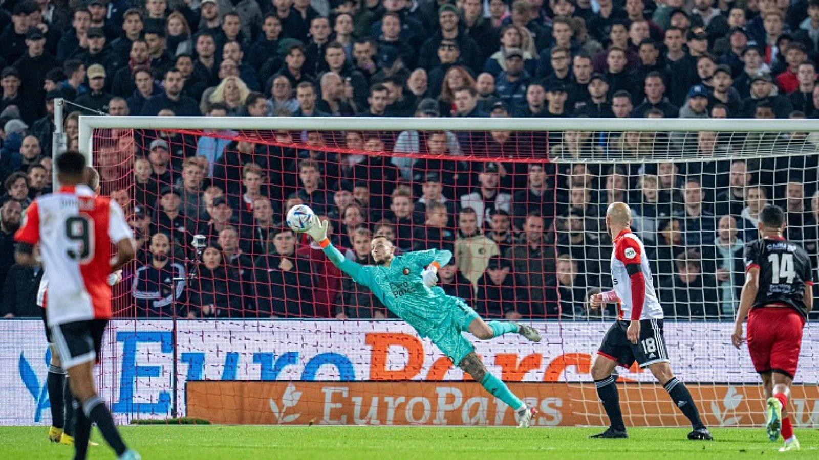 'Maar Feyenoord heeft relatief een makkelijk programma gehad'