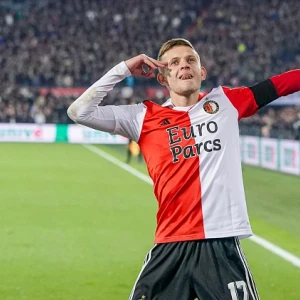 #PraatMee | Feyenoord moet Szymański zo snel mogelijk proberen vast te leggen