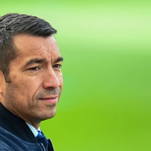 Giovanni van Bronckhorst ontslagen bij Rangers FC