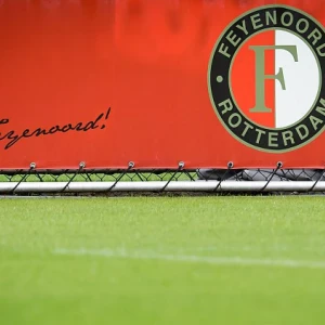 Feyenoord O17 wint mini-klassieker met 2-0