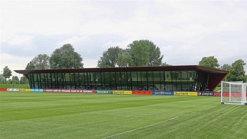 Drietal Feyenoorders trainen weer mee met de groep, Danilo traint nog wel apart